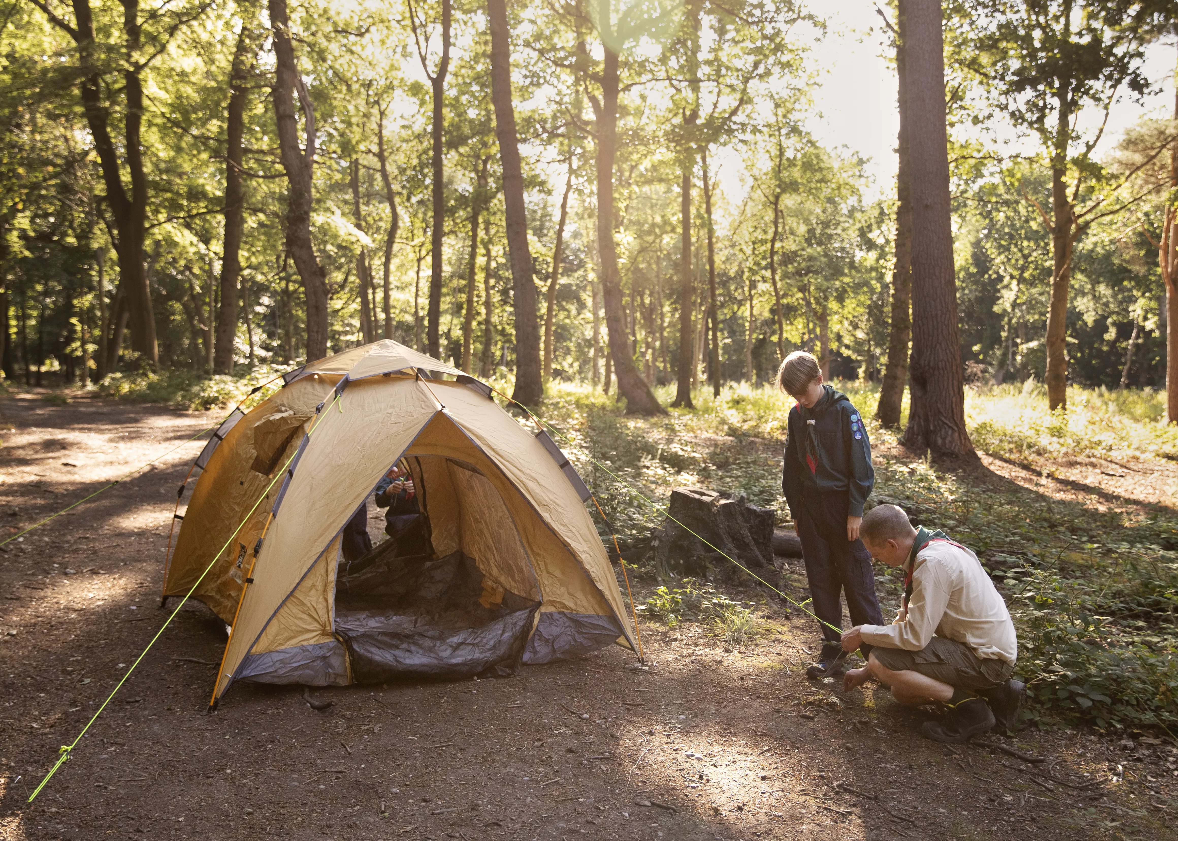 O que levar no acampamento? Lista completa para uma aventura sem imprevistos